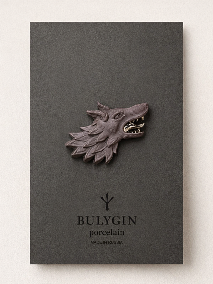 Брошь ручной работы Bulygin «Волк», фарфор, чёрно-серебристая, фото 1.
