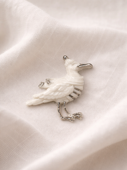 Брошь ручной работы Фарфор Булыгина «Чайка», бело-серебристая, фото 3.