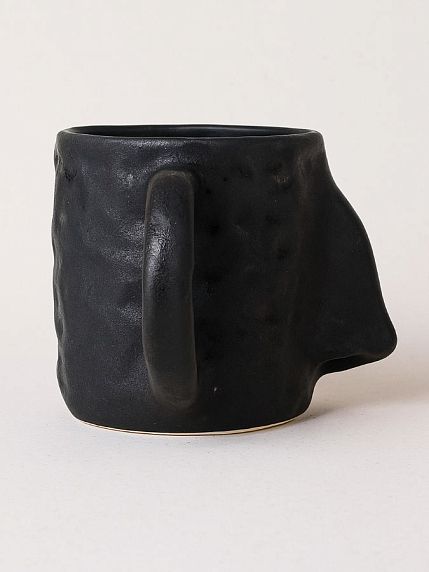 Кружка ручной работы NF ceramics «Нос», чёрная матовая, 400 мл, фото 3.