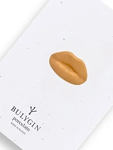 Брошь ручной работы Фарфор Булыгина «Губы», оранжевая