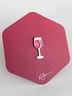 Значок «Винишко», красный