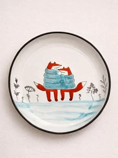 Тарелка ручной работы Ким керамика с бортиком Лисы в шарфе, белая, 17 см