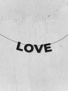 Бумажная гирлянда из букв Магия букв «Love», чёрная, картон, 240 г/м²