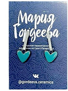 Серёжки-гвоздики на планке Сердечки, керамика, бирюзовые