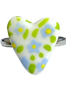 Кольцо ручной работы Радость Рядом Сердце с голубыми цветочками, полимерная глина, незамкнутое