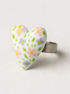 Кольцо Радость Рядом ручной работы «Сердце с цветочками», зелёное, незамкнутое, полимерная глина