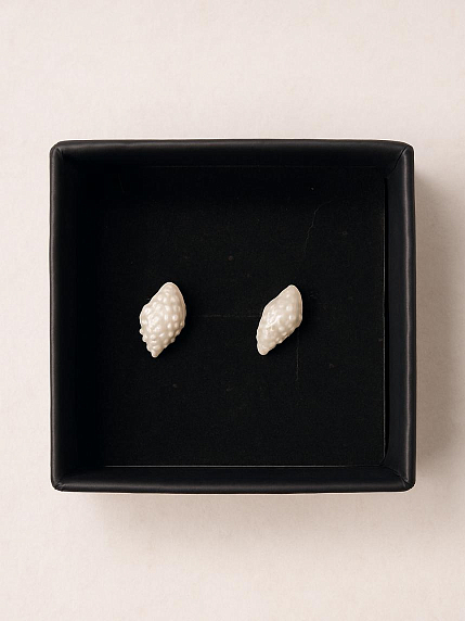 Сережки-гвоздики «Ракушки-улитки», белые, фарфор, в ассортименте, фото 3.