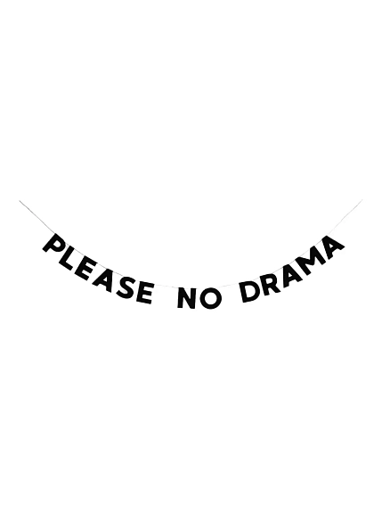Бумажная гирлянда из букв Tak.sebe.prazdnik «PLEASE NO DRAMA», чёрная, картон, 240 г/м², фото 1.