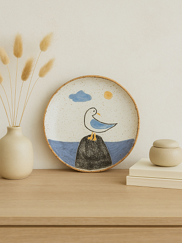 Тарелка ручной работы «Чайка на камне», белая, керамика, 17 см, фото 3.