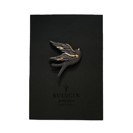 Брошь ручной работы Bulygin «Ласточка», фарфор, чёрно-золотистая, фото 4.