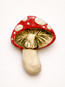 Брошь ручной работы Elizabeth Madar Мухомор, красная, керамика, превью фото 1