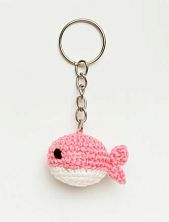 Вязаный брелок DARI DARI «Кит», розовый, 3 см
