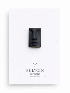 Брошь ручной работы Фарфор Булыгина «Античный нос», чёрная