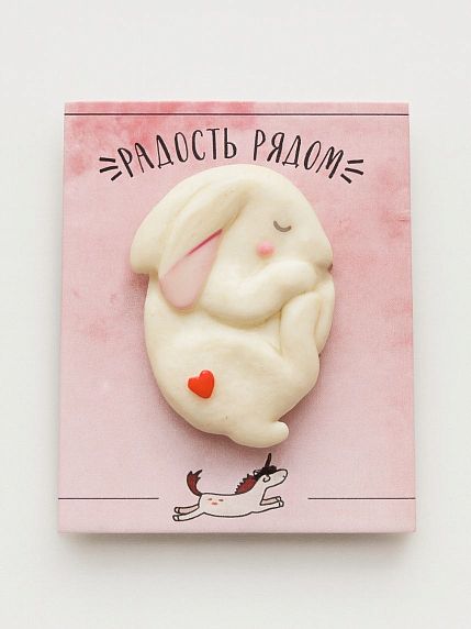 Брошь ручной работы «Спящий зайчик», полимерная глина, фото 2.