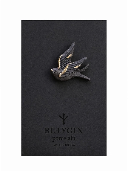 Брошь ручной работы Фарфор Булыгина «Ласточка», чёрно-золотистая, фото 1.
