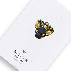 Брошь ручной работы Bulygin «Королева кошек», чёрная с золотом, фарфор