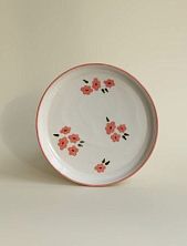 Блюдце ручной работы РУКИ В ГЛИНЕ «Нежность», полуфарфор, 14 см