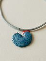 Чокер ручной работы «Синяя курочка» на сером замшевом шнурке, керамика, превью фото 1