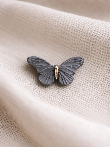 Брошь ручной работы Фарфор Булыгина «Бабочка», чёрно-серебристая, фото 5.