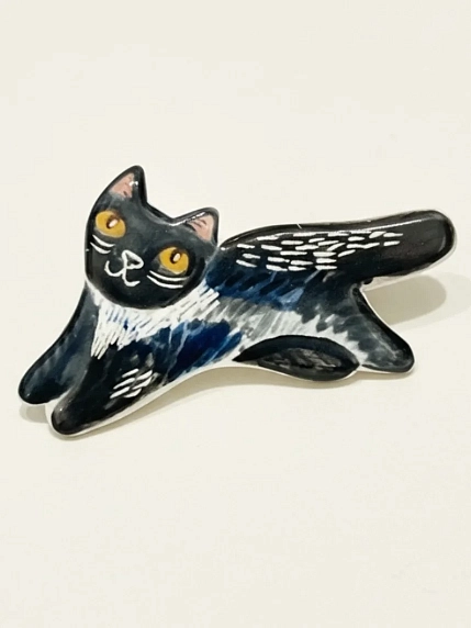 Брошь ручной работы Полина Гузеева «Чёрный котик», фарфор, фото 1.