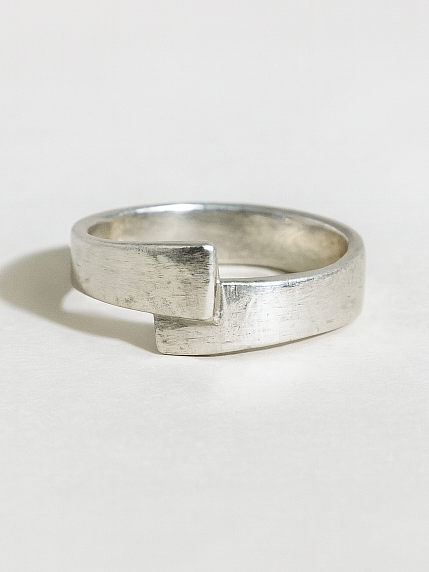 Кольцо из нейзильбера «Замкнутая линия», фото 1.