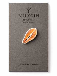 Брошь ручной работы Bulygin «Стейк», фарфор