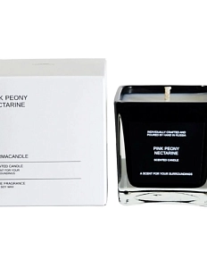 Свеча куб в черном стекле «Розовый пион и нектарин»