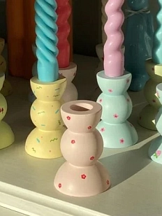 Подсвечник ручной работы с росписью в цветочек «Башня», розовый