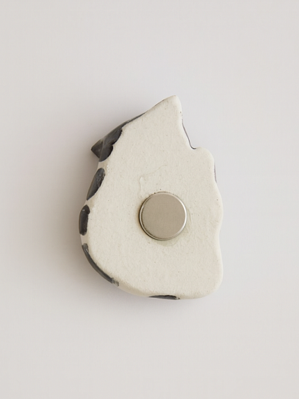 Магнит керамический, ручной работы «Котик», белый, фото 2.