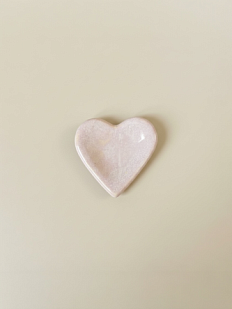 Блюдце ручной работы Августа в виде сердечка, лавандовое, керамика, 6 см