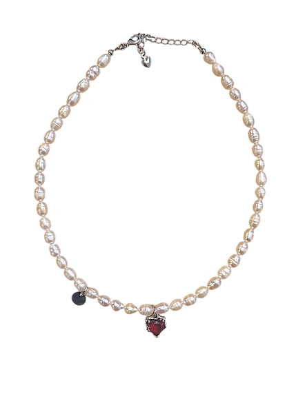 Чокер ручной работы «Ice» с красным сердцем, речной жемчуг, родированная латунь, фото 1.