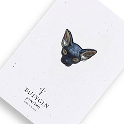 Брошь ручной работы Bulygin «Кошка», чёрная с серебром, фарфор