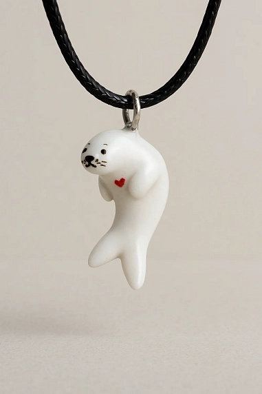 Подвеска ручной работы Боттери керамика «‎Тюлень»‎, белая, керамика, фото 1.