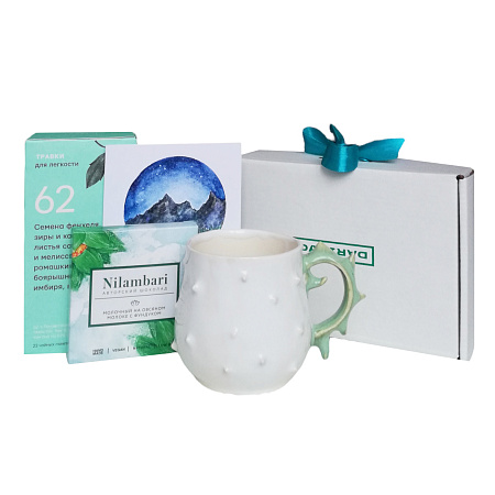 Подарочный набор с кружкой ручной работы, травяным чаем и шоколадом №2