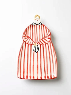 Тарелка ручной работы «Купчиха в красном»