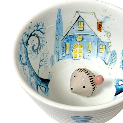 Чашка для чая ручной работы Мадам де Тюль с фигуркой внутри Ёжик в зимнем лесу, фарфор, 250 мл, фото 3.