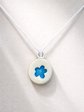 Подвеска ручной работы Молис Керамика «Цветочек», синий, керамика, фото 1.