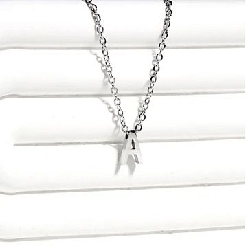 Подвеска ручной работы на цепочке с буквой A, нержавеющая сталь, фото 3.