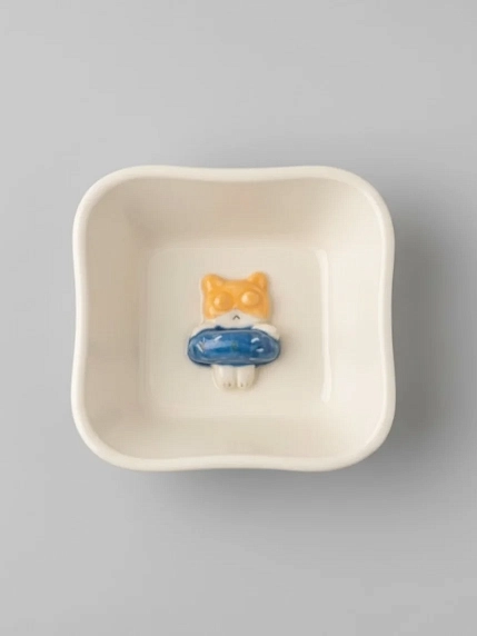 Тарелка квадратная АН2К с фигуркой внутри Котик-пончик, синий, керамика, 14 см, фото 1.