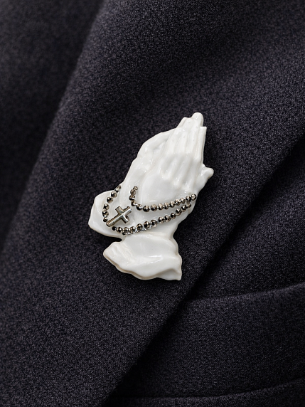 Брошь ручной работы Bulygin «Молитва», бело-серебристая, фарфор, фото 3.