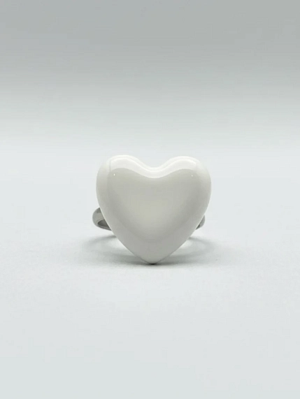 Кольцо ручной работы КерамЕлКа «Сердечко», белое, керамика, фото 1.