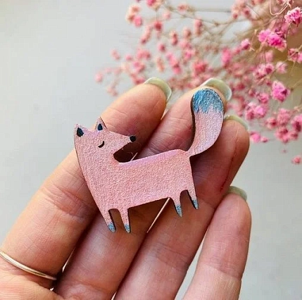 Брошь ручной работы «Лисица», розовая, дерево, фото 2.