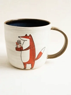 Кружка ручной работы Ким керамика с росписью Лис с подарками, керамика, 450 мл