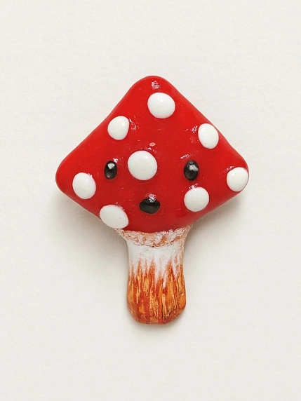 Брошь Радость Рядом «Мухомор», полимерная глина, красная, фото 1.
