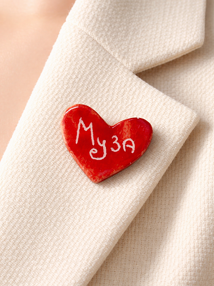 Брошь ручной работы сердечко «Муза», красная, керамика, фото 2.