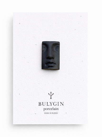 Брошь ручной работы Bulygin «Античный нос», чёрная, фарфор, фото 1.