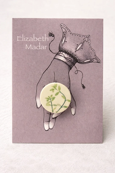 Брошь ручной работы Elizabeth Madar Оттиск трав с зеленью, керамика, фото 2.