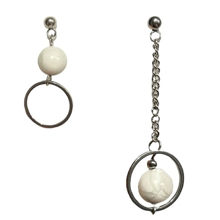 Асимметричные серьги с кольцами, ювелирная сталь, белые, фото 1.