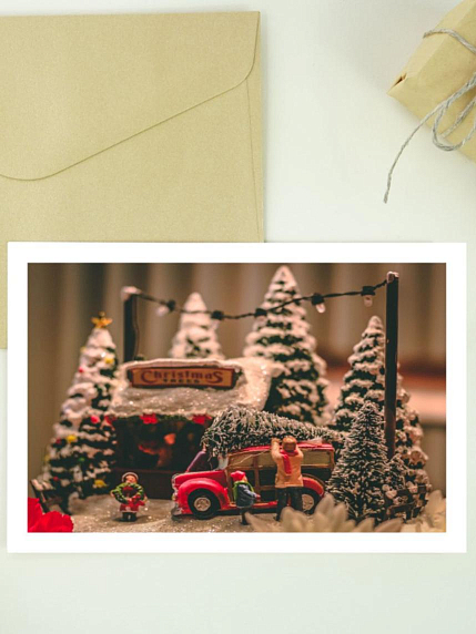 Открытка DARI DARI на Новый год «Красная машинка», А6, фото 1.