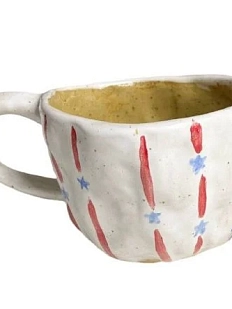 Кружка ручной работы с красными полосками